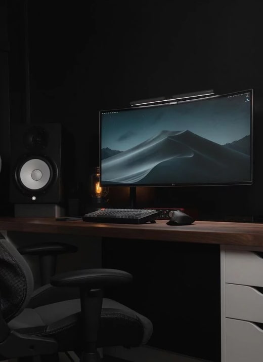 3 Minimalist Desk Setups